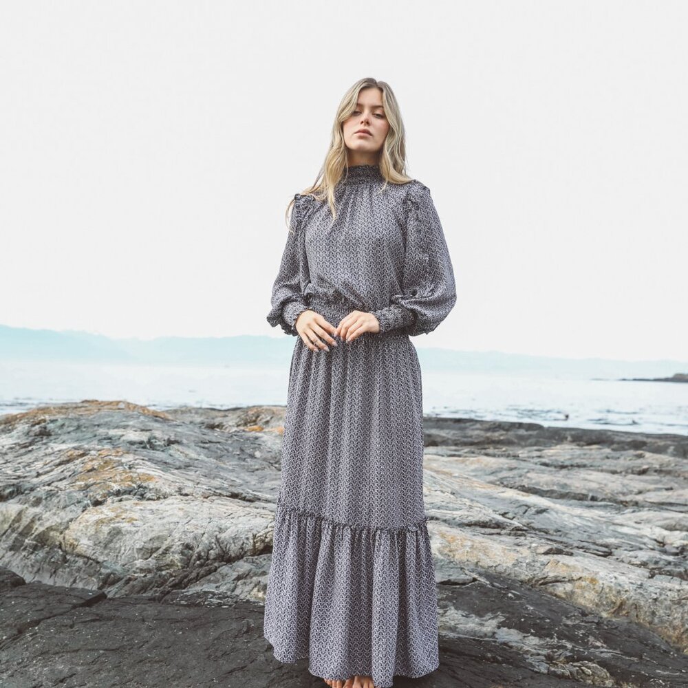 Max Studio Bohemian Maxi Dress M - Picture 3 of 8